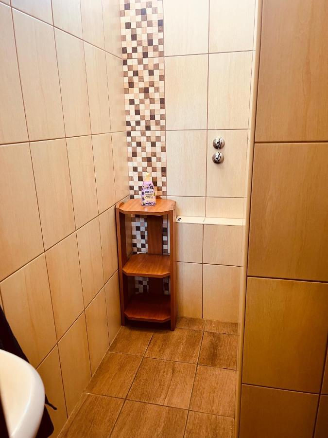 贾尔Gabor Panzio公寓式酒店 外观 照片